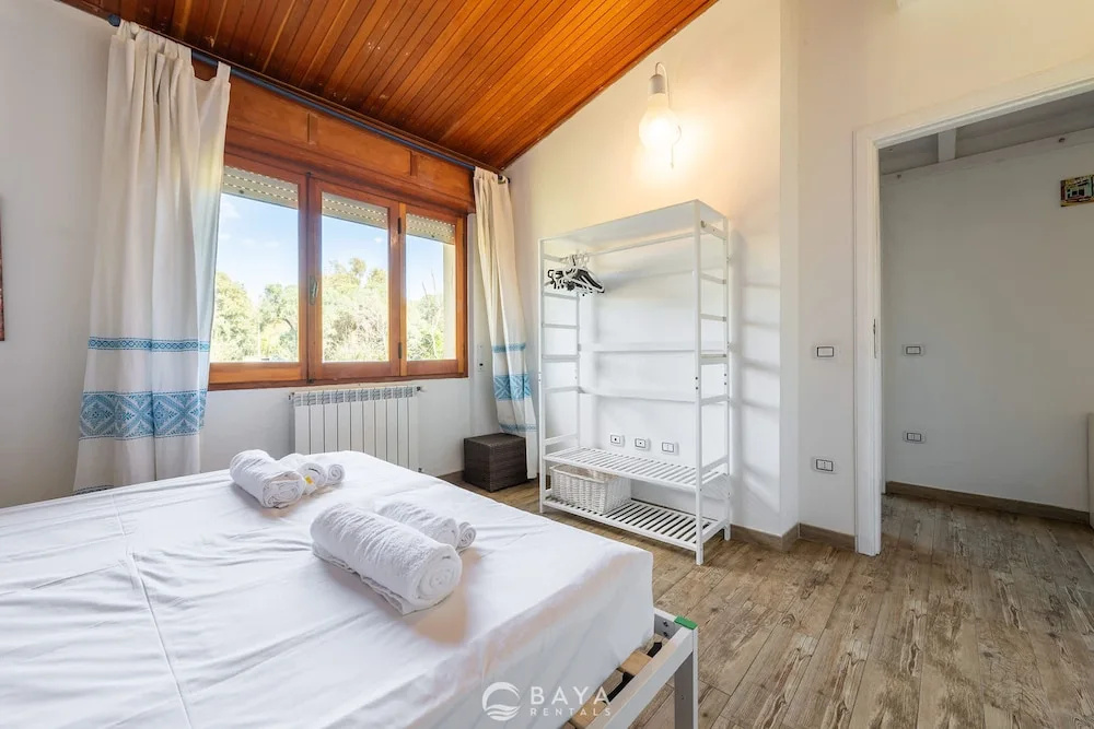 Seaside Villa Apartment with Beach Access