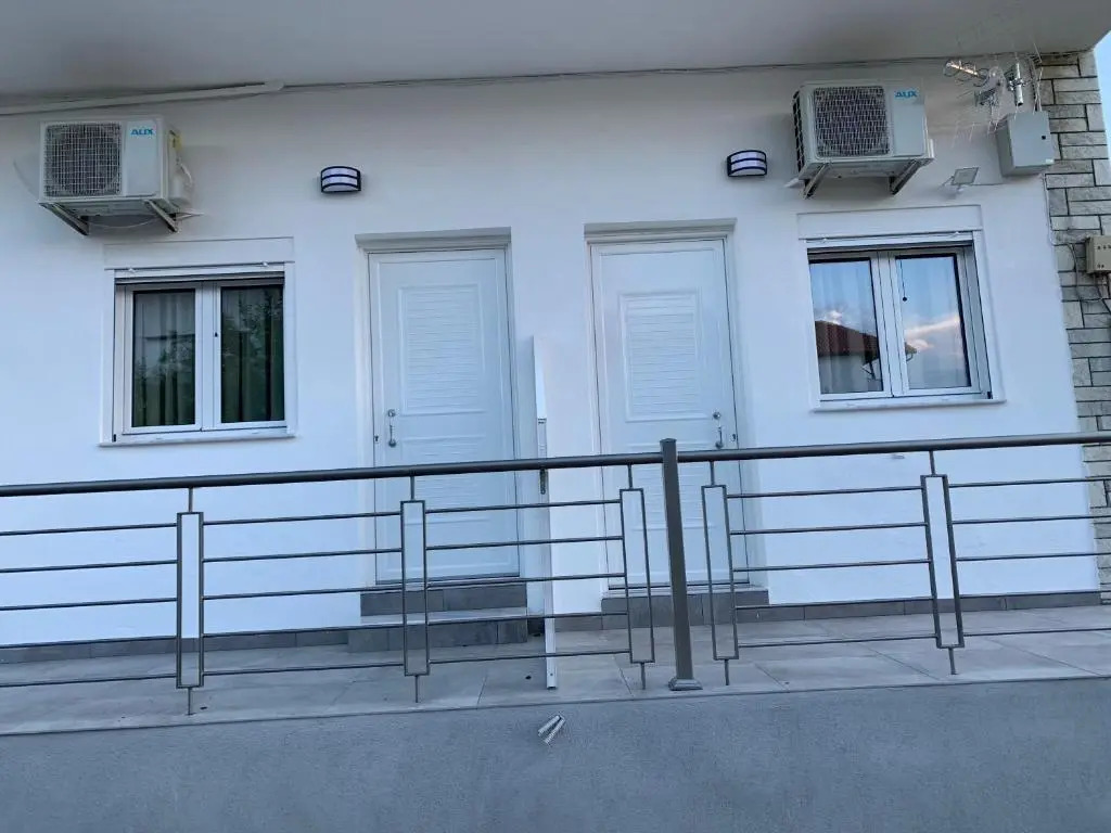 Skoulidis Family Apartments