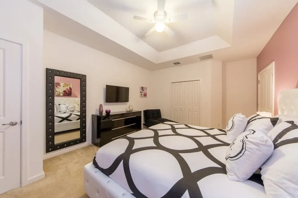 Brand New Resort Private Pool, Game Room! 6 Bedroom Home