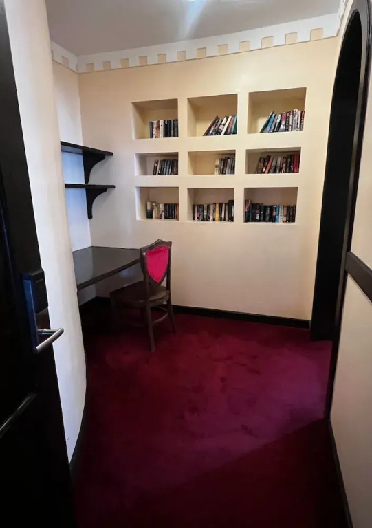 Tafaria Castle & Center For The Arts
