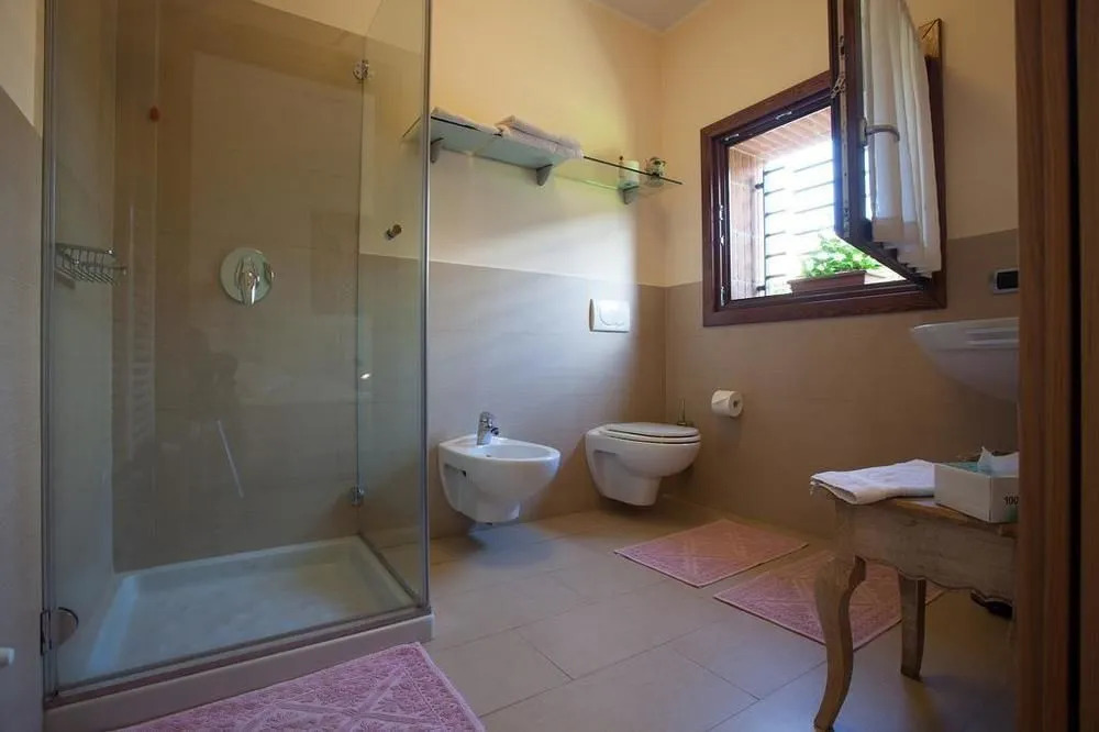 Alisee Bed  Breakfast