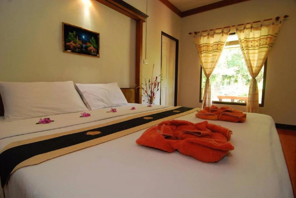 Lanta Nice Beach Resort - SHA Extra Plus