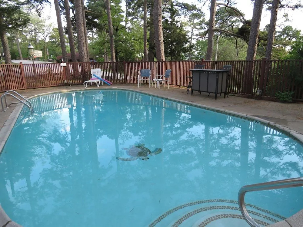 Tall Pines Inn