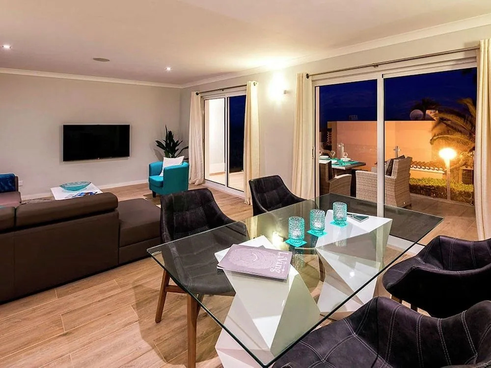 Stylish & Modern Carvoeiro Villa 2 Bedrooms Villa Benagil Stunning Views