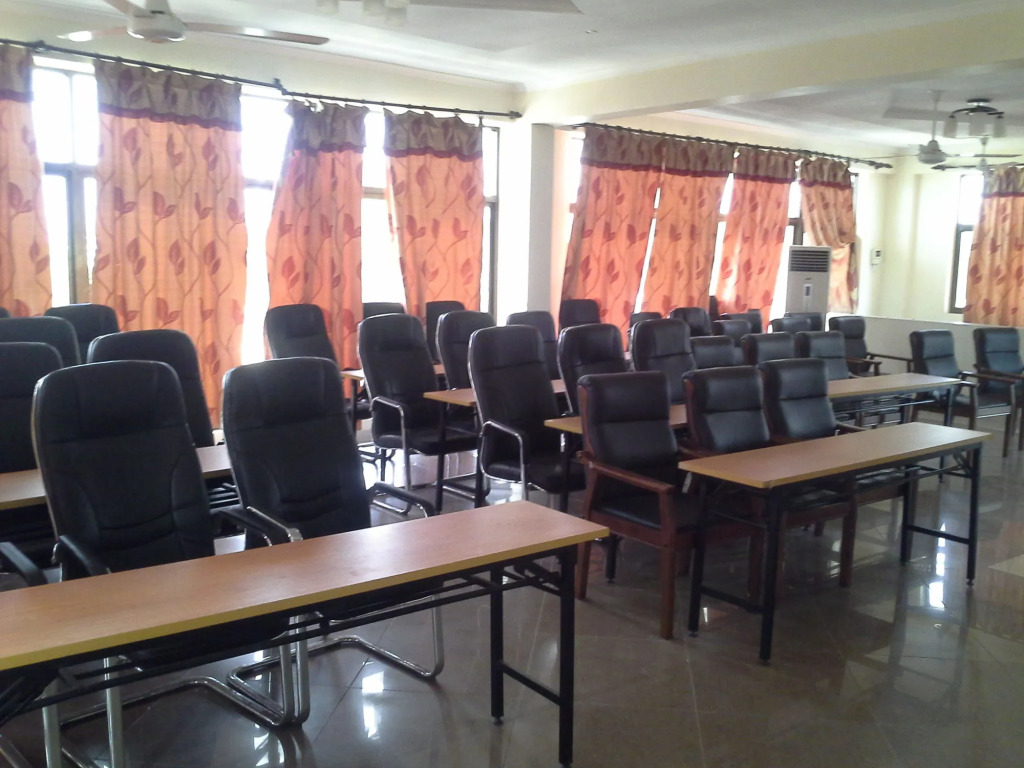 Golden Park Hotel