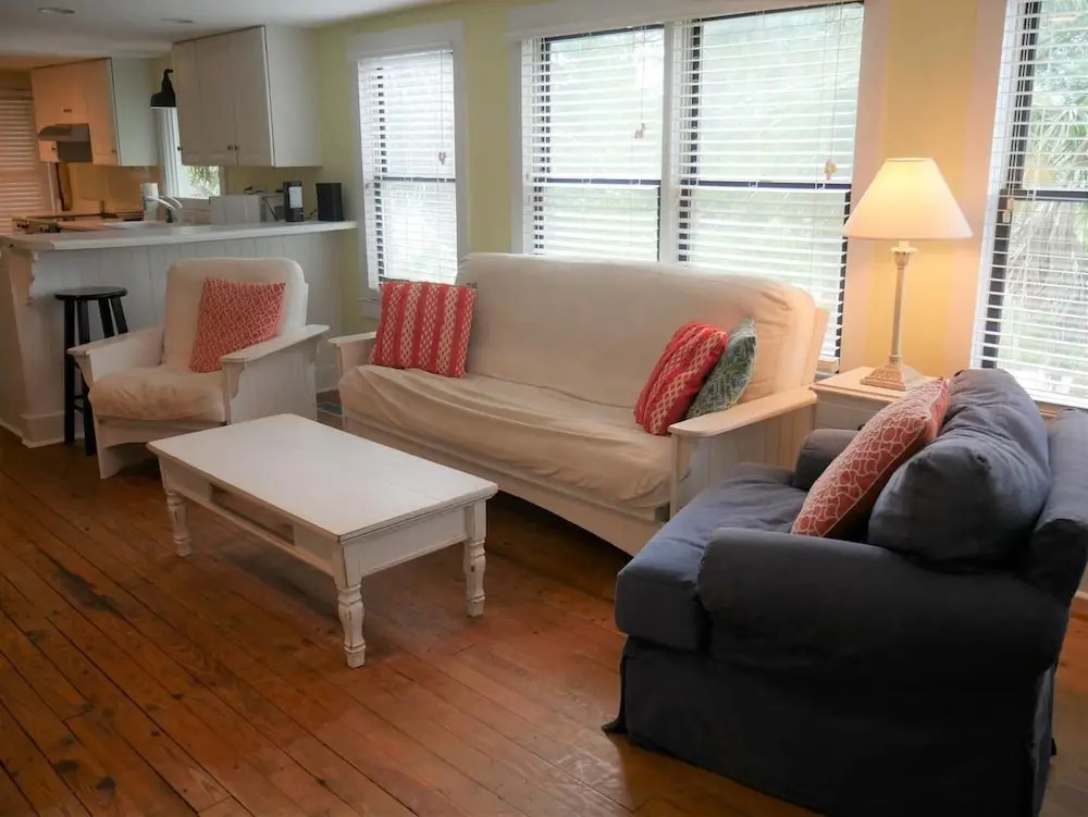 Plum Crazy Down - 3 Br Townhouse