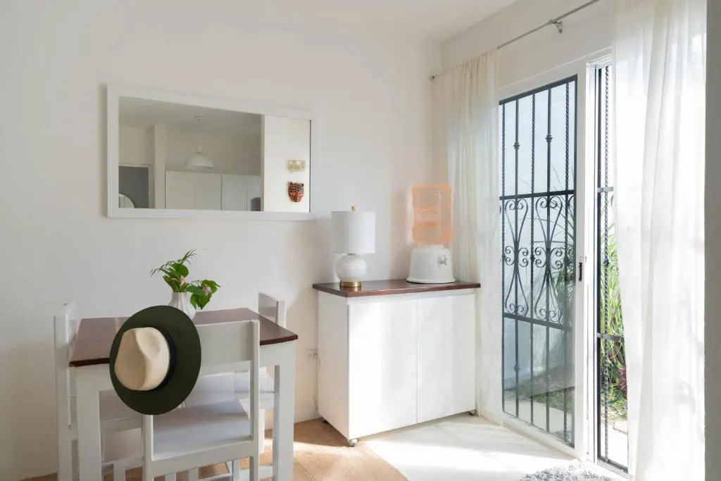 Perfect Cozy Vacation Home Just 2 Miles From the beach