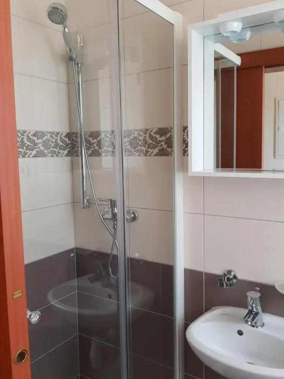 Rooms Leda