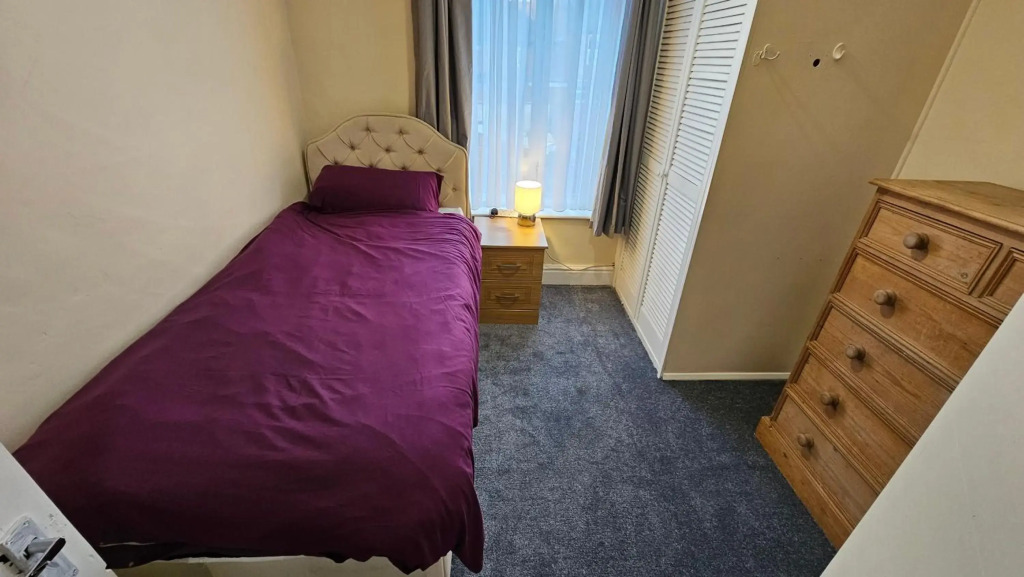 Sherwood Terrace 3 Bedroom 5 Single Beds Entire Property