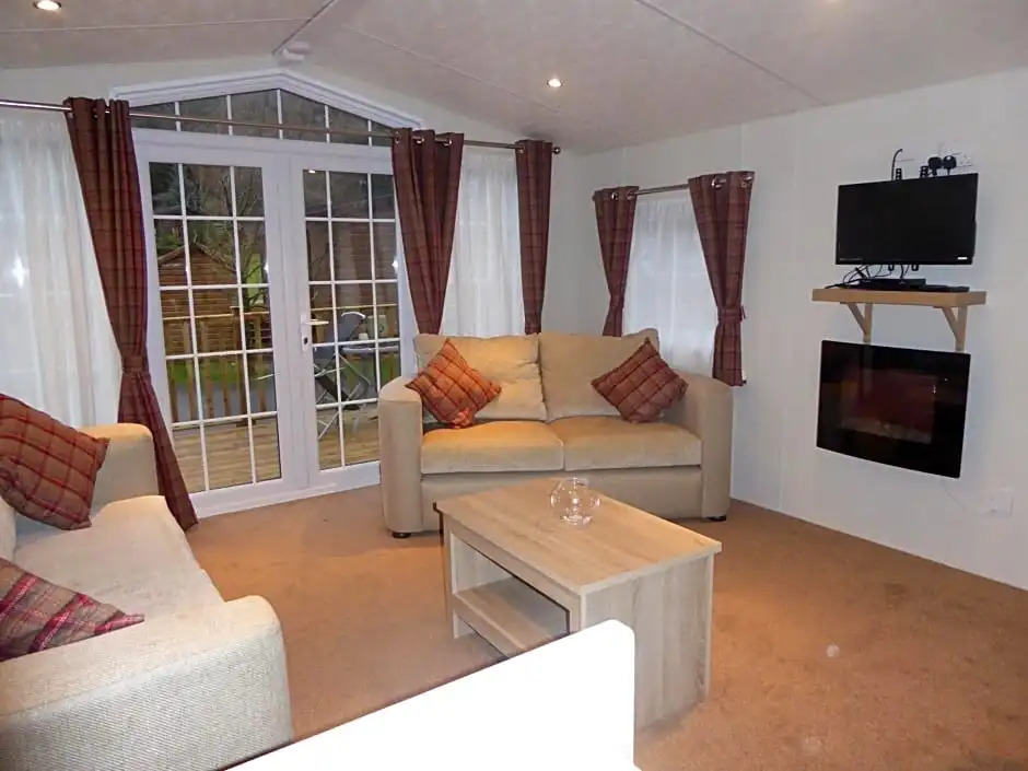 Lewis Lodge