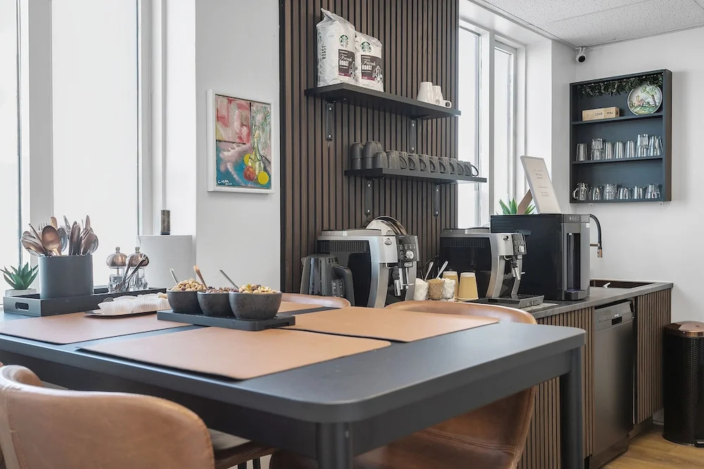 Bank Guesthouse by KEF Airport