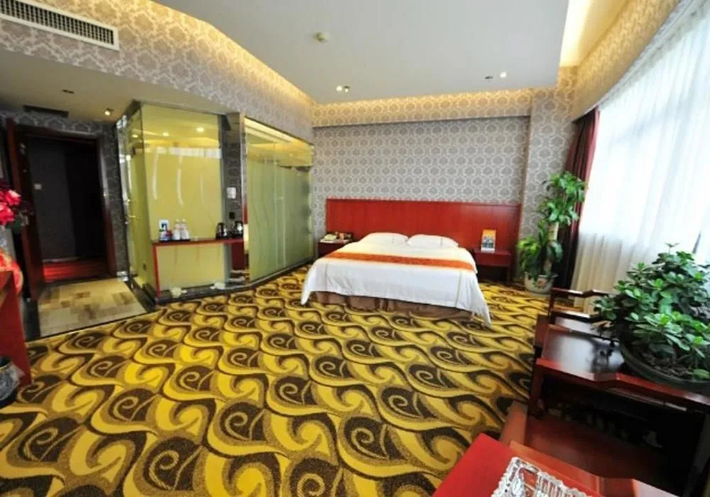 Golden Holiday International Hotel