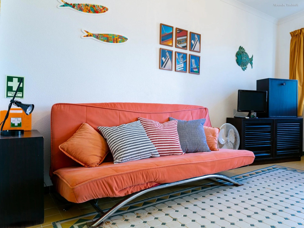 A15- Cliffside Beach Apartment by Dreamalgarve