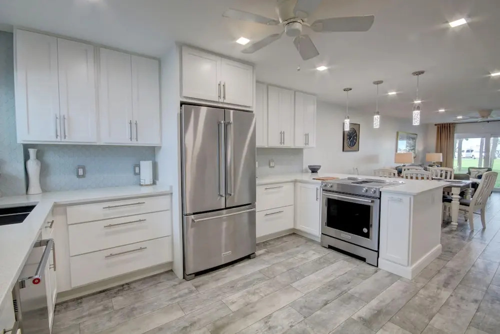 116 El Matador 2 Bedroom Condo by RedAwning