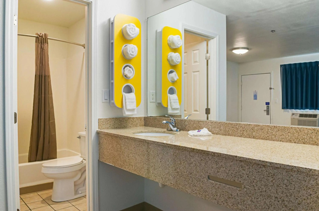 Motel 6-Bay Saint Louis, MS