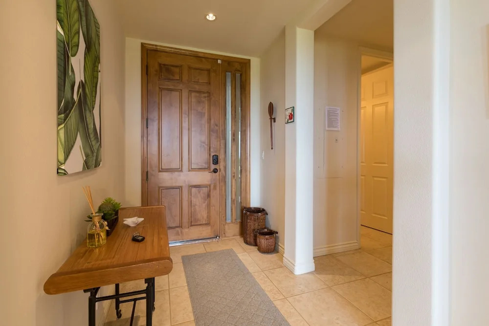 Hale Kaimana - 3 Br Condo