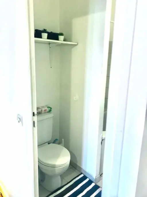 VERY LARGE STUDIO in the center of Fontainebleau