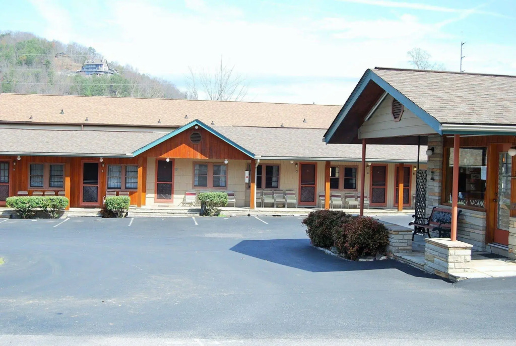 Marshalls Creek Rest Motel