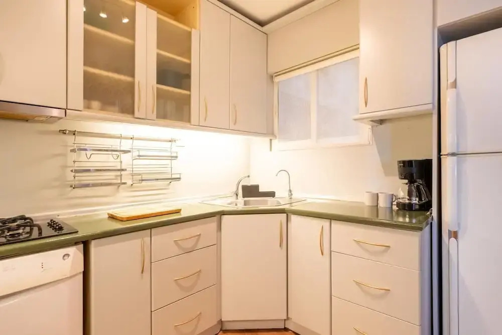 Sleek Flat With Sea View Balcony 2 min to Coast