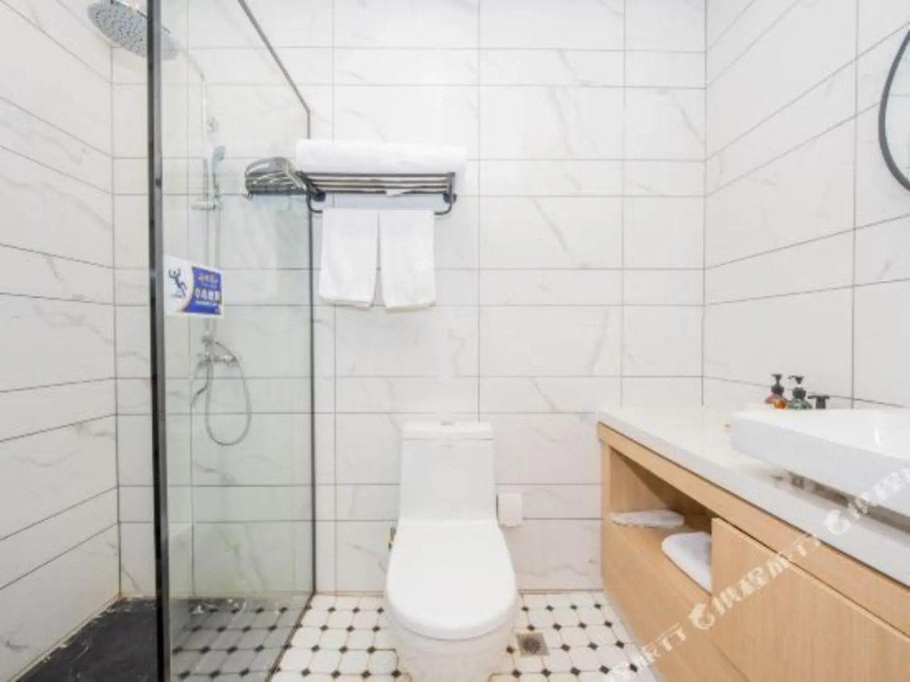 Meishi Hotel(Shanghai Changjiang South Road Store)