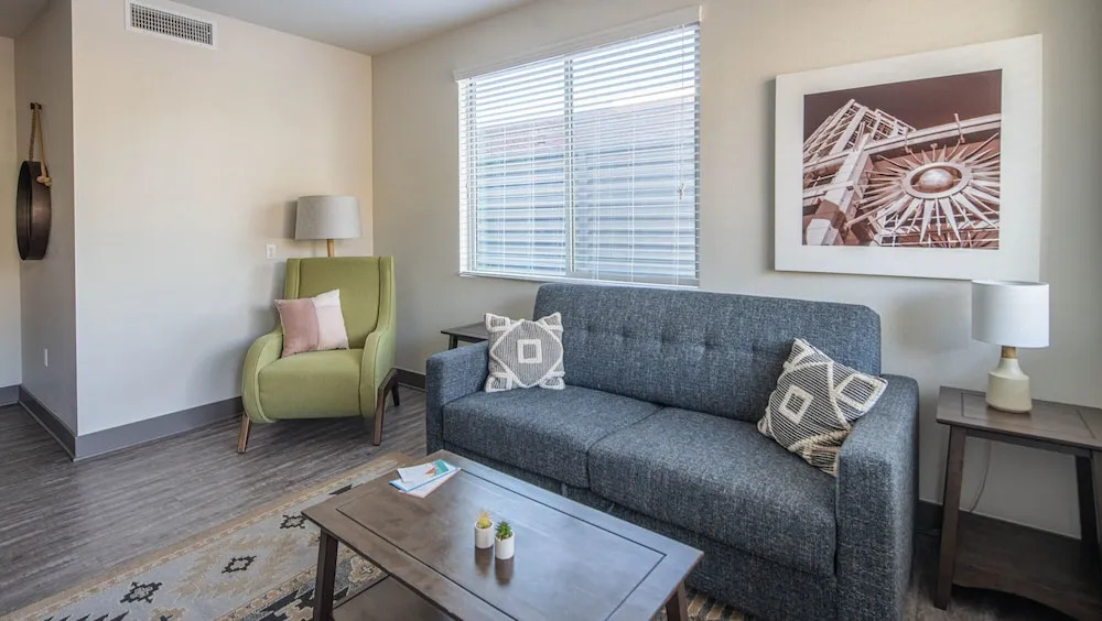 WanderJaunt Luxe Central Phoenix Apts