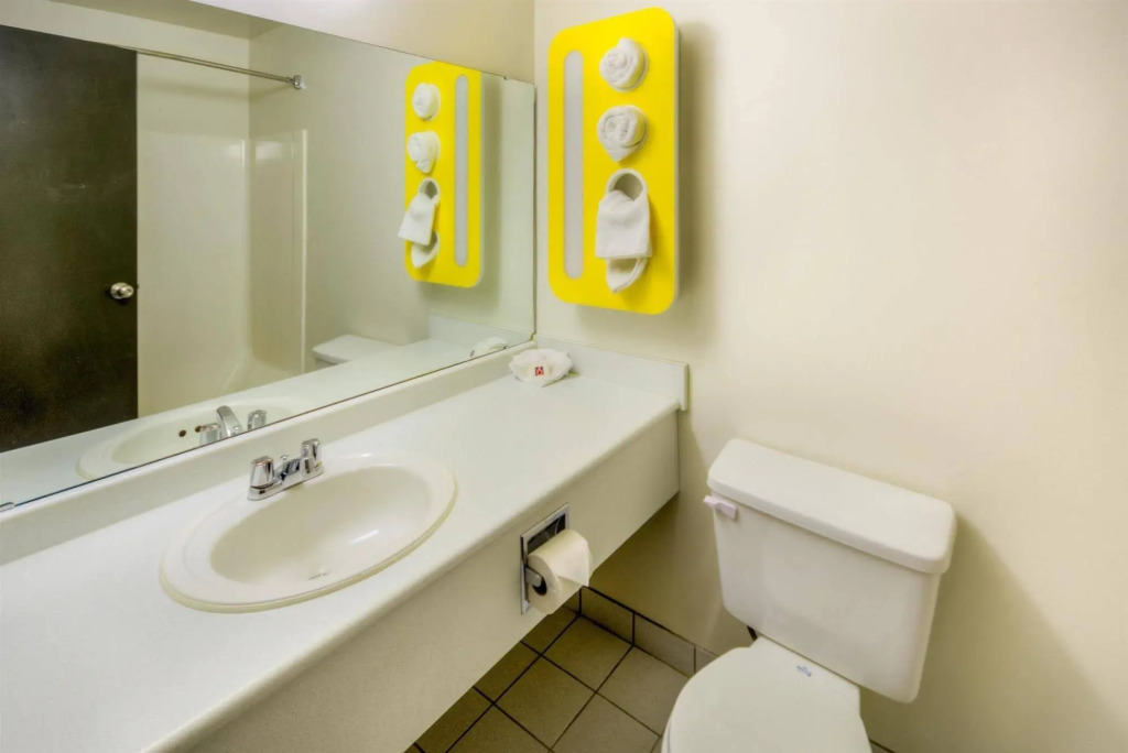 Motel 6-Regina, SK
