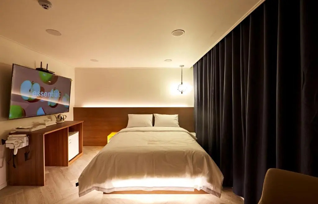 Hotel sounds