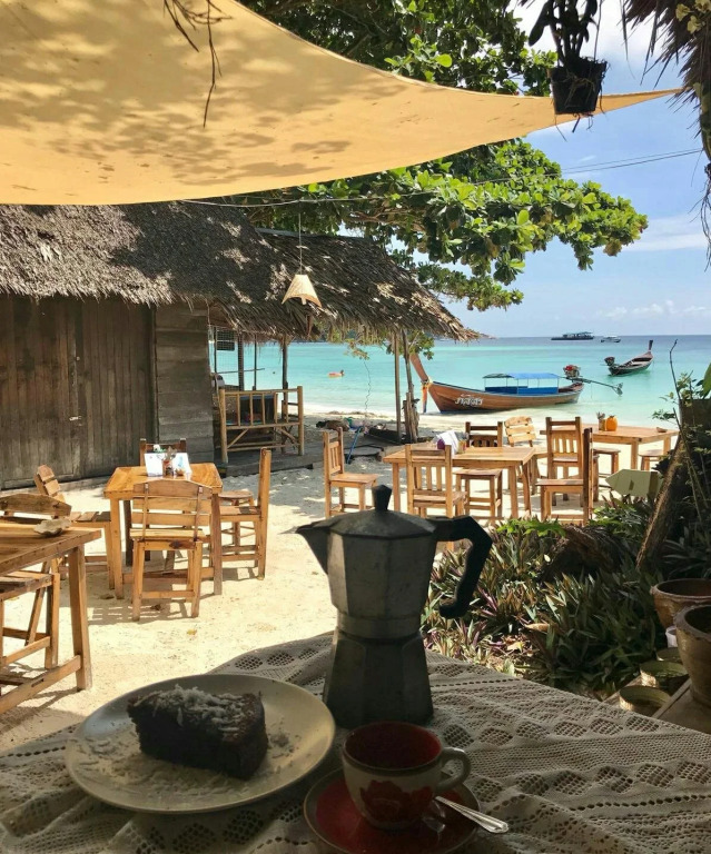 Forra Dive Resort Sunrise