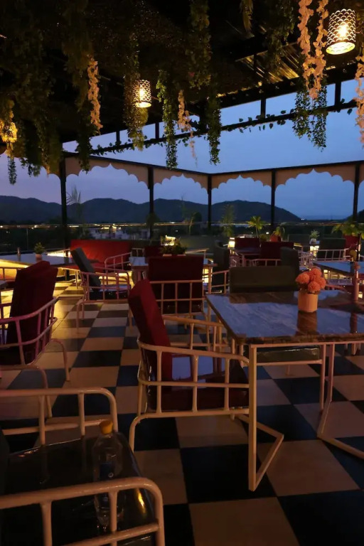 Jaipur Qila - A Boutique Hotel and Rooftop Cafe