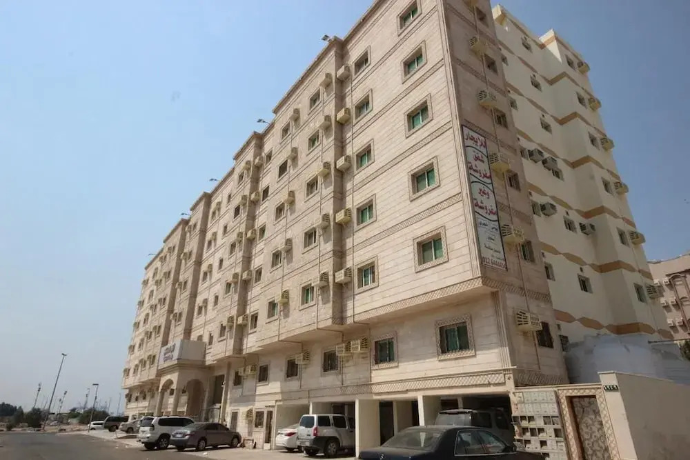 Arqa Almasaken
