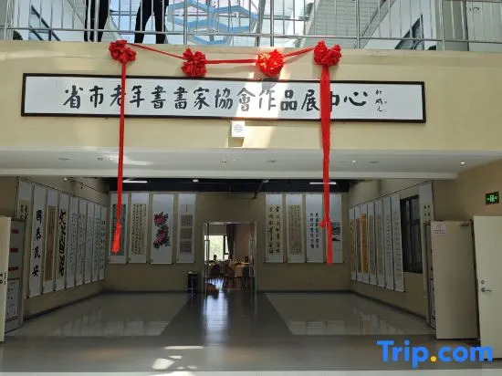 Homeinn Selected Hotel (Jinzhong University Town Wusu International Airport)