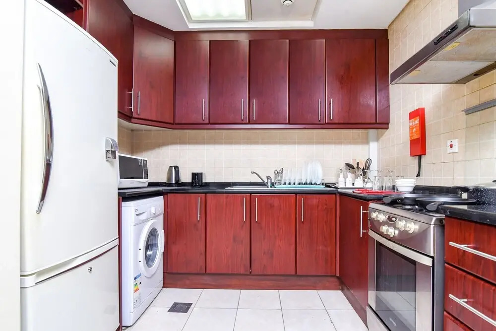 OYO 163 Home 1Bhk Discovery Garden City View