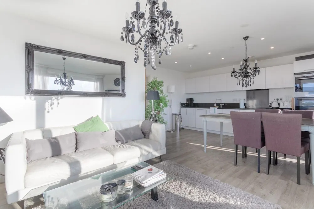 3 Bedroom Apartment With Views