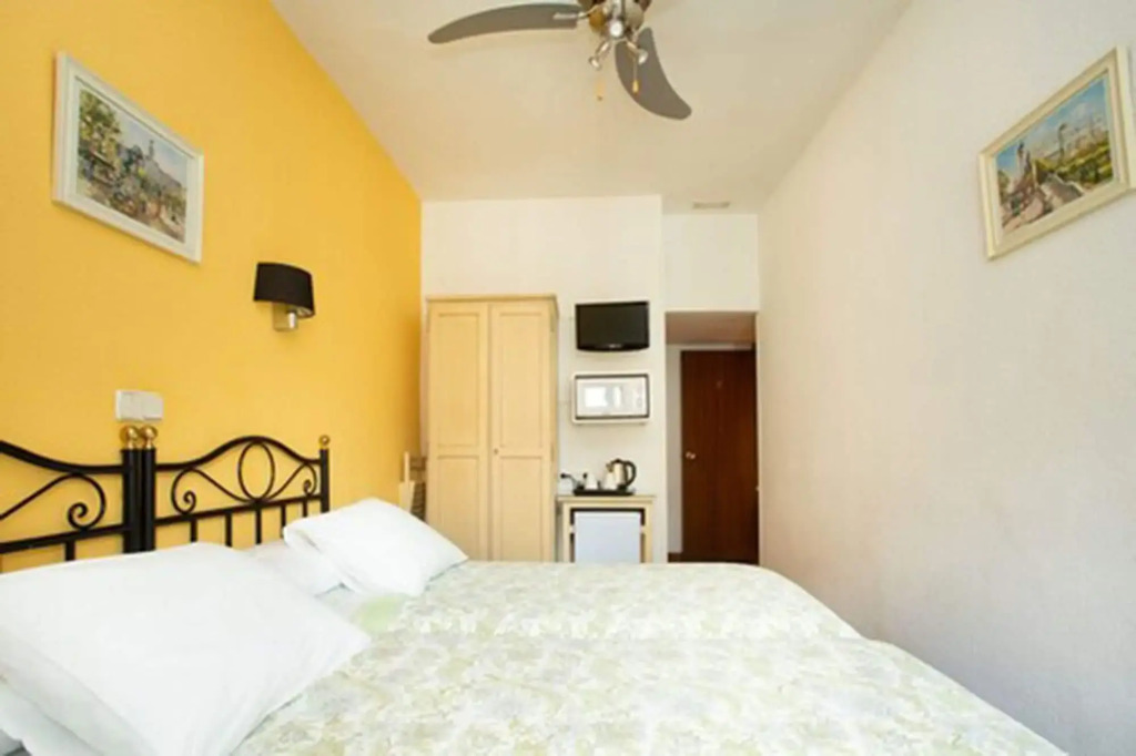 Hostal Los Alpes