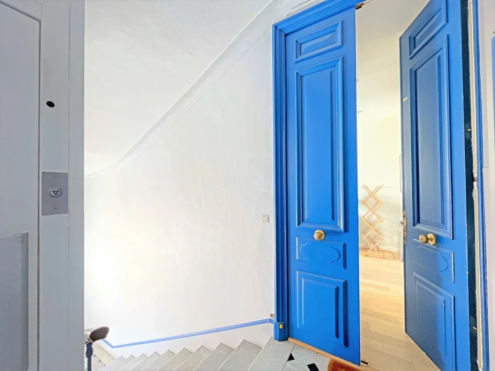 Modern Apartment 20 m from the Sea