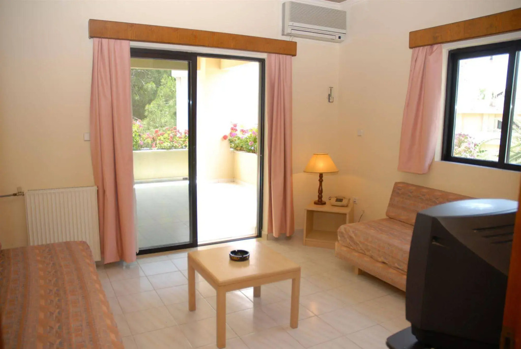 Niki Hotel Apartments