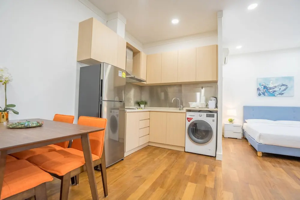 ClubHouse Residences Cedar Studio
