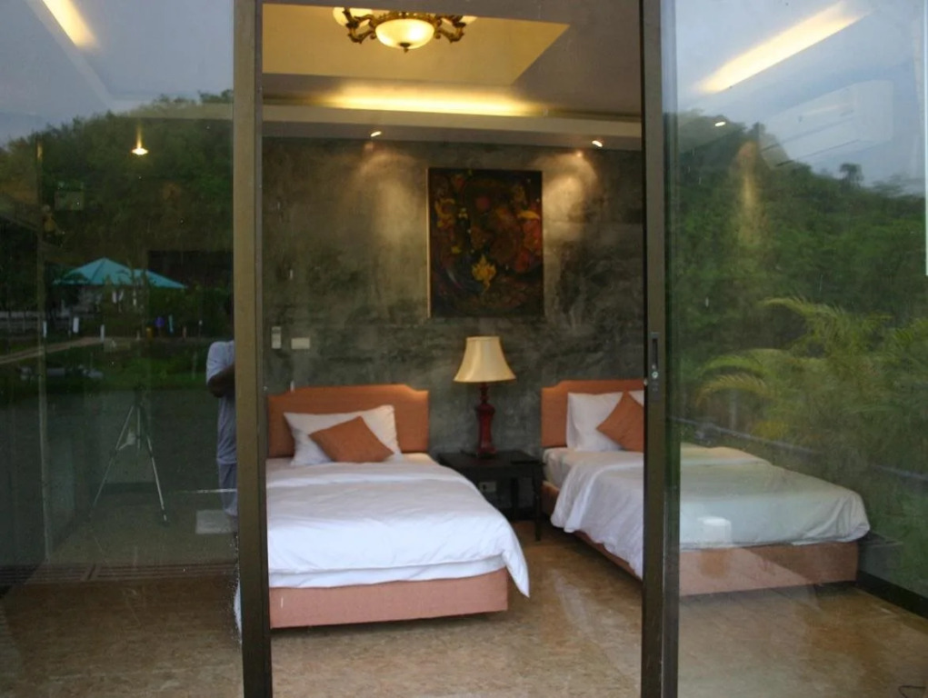 Anodard Phuket, Nai Yang Beach