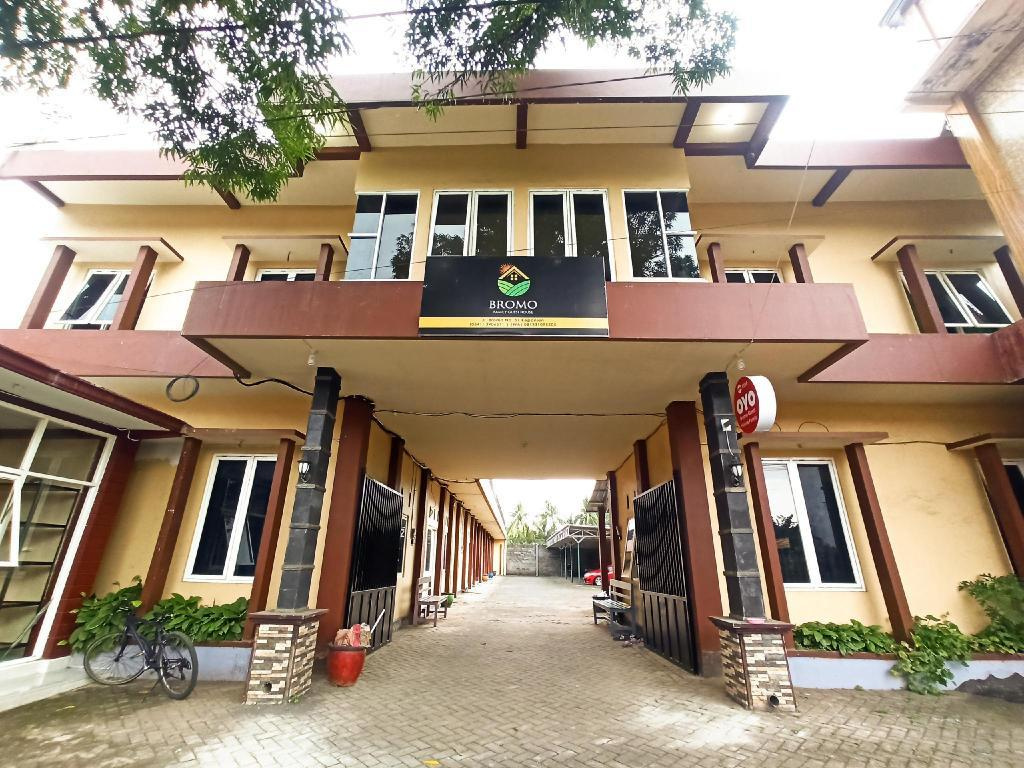 OYO 3298 Bromo Guest House Family