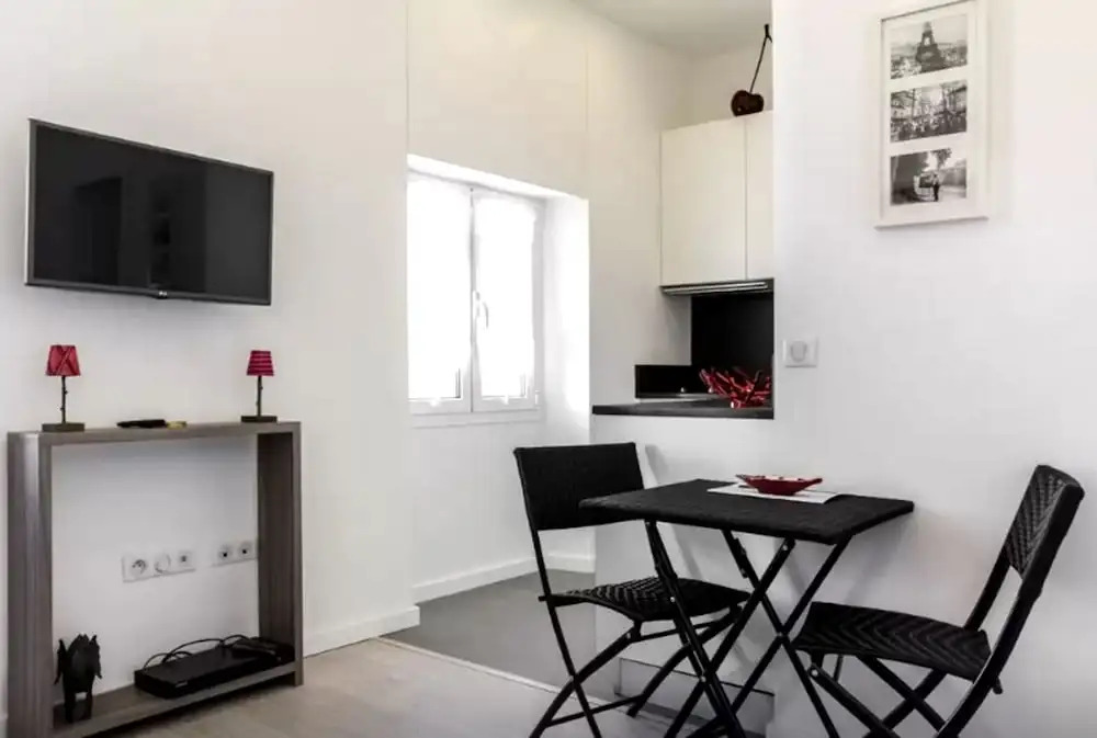 Lovely and Modern 1 Bedroom