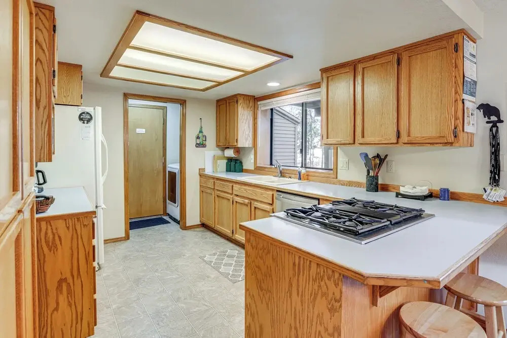 Private Hot Tub & Sharc Passes! Sunriver Home