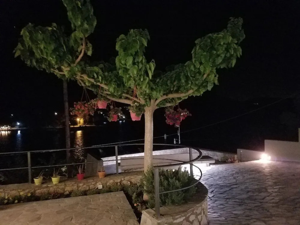 Evia Silence