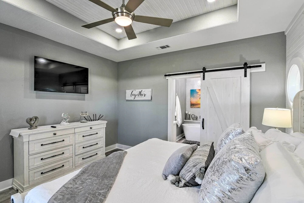 Steps to Coast: Bolivar Peninsula Beach House!