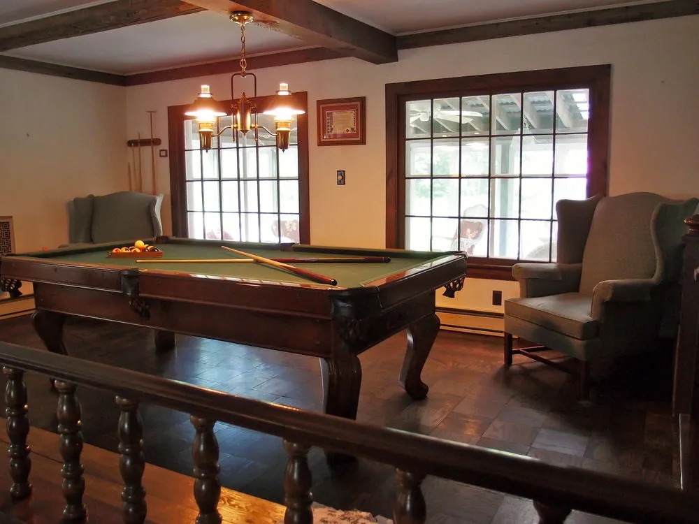 Admiral Peary Inn