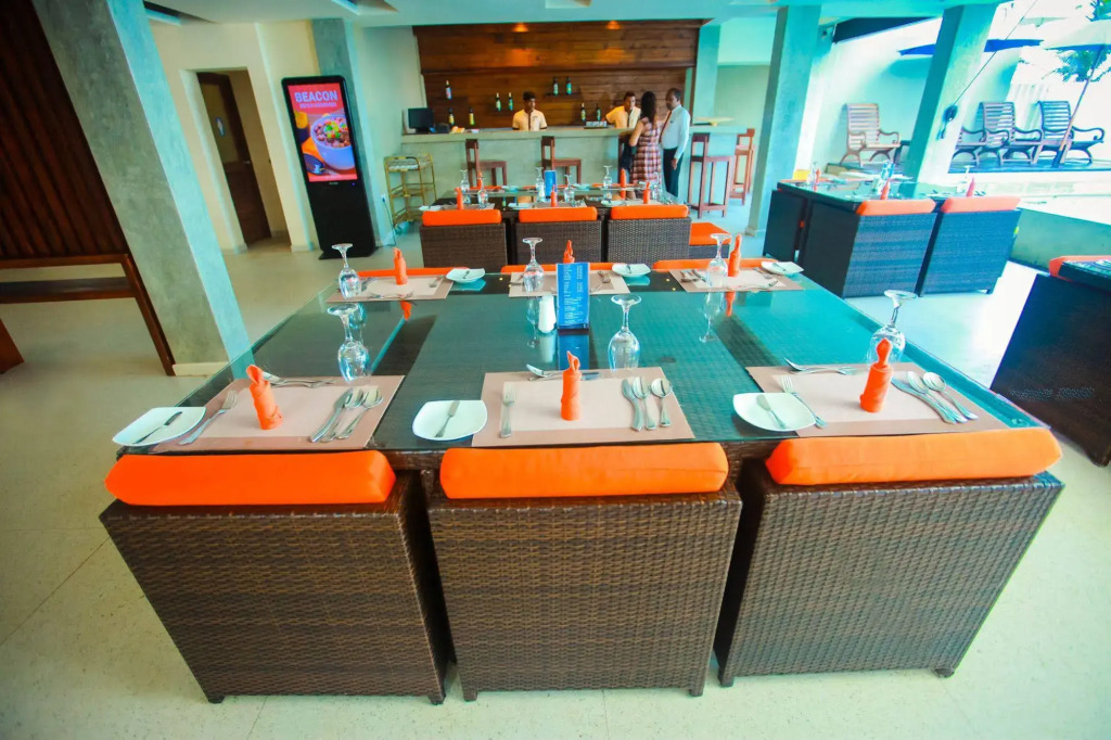 Beacon Beach Hotel