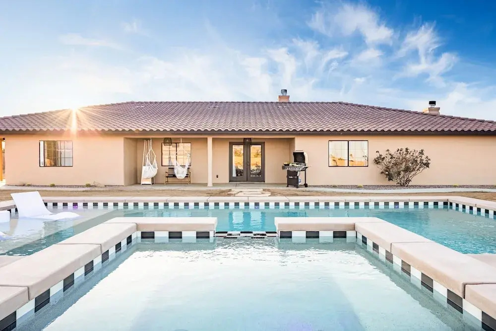 Flora by Avantstay Modern & Private Desert Oasis on Large Grounds w/ Pool & Bocce Ball!