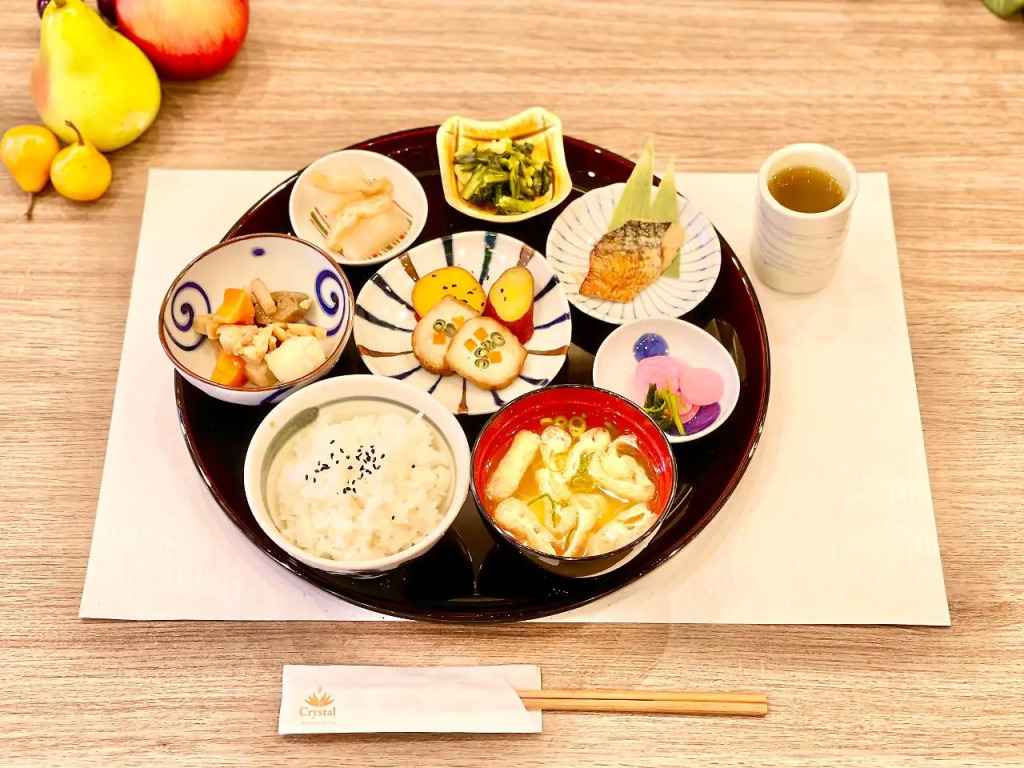 Kuromon Crystal Hotel