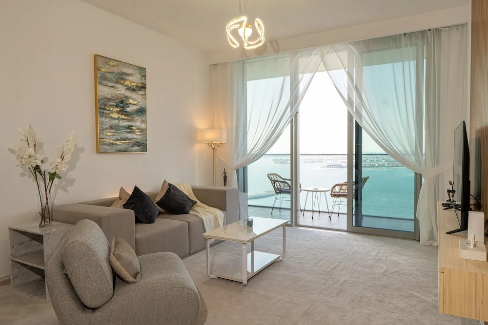 YOUR STAY APARTMENTS Luxury Beachfront Living