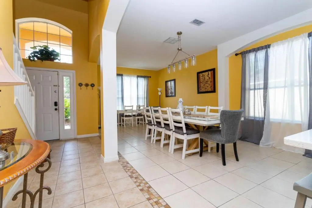 7 Bedroom Mansion Near Disney