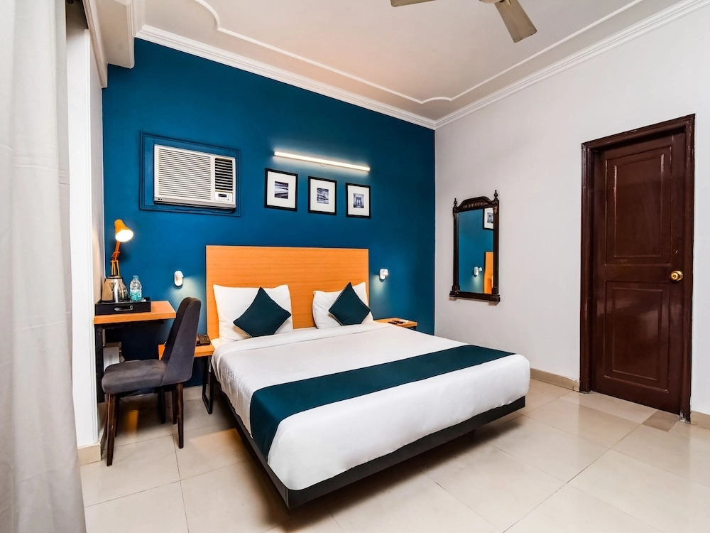 SilverKey Executive Stays 20036 Akash Neem Marg